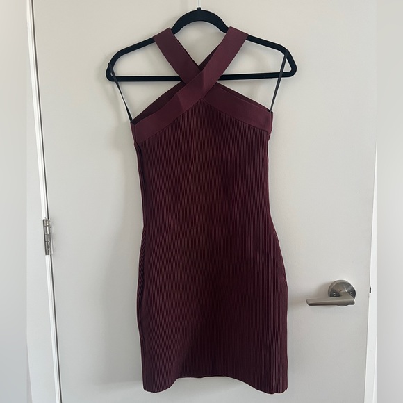 Babaton Sculpt Criss Cross Dress - Picture 3 of 3